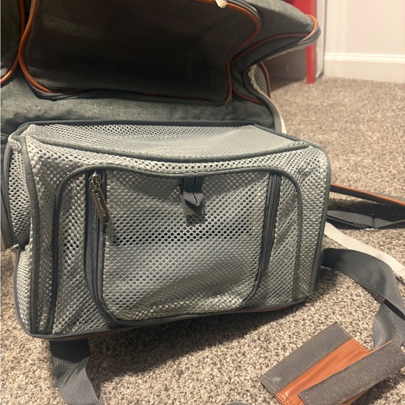 Mr. Peanut’s Platinum Series Double Expandable Pet Carrier NWT Pets up to 15 lb - Picture 13 of 14